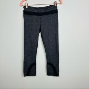 Lululemon Run Inspire Crop II Giant Herringbone Black Heathered Size 6